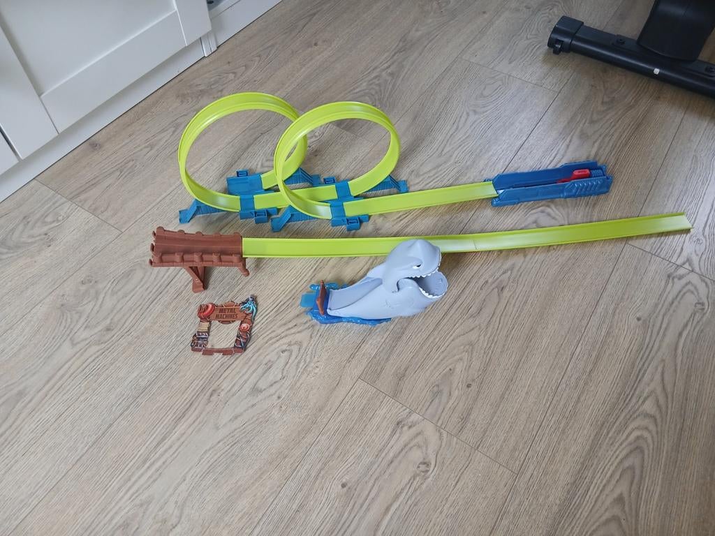 Hot wheels + zuru baan, Kinderen en Baby's, Speelgoed | Racebanen, Ophalen