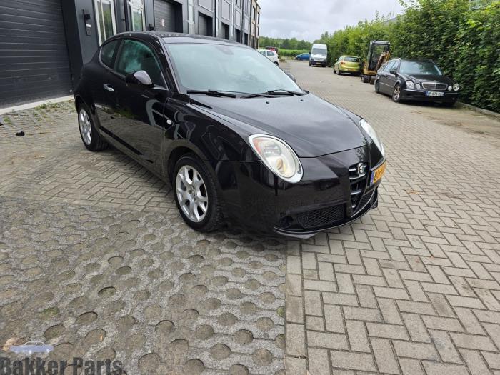 Portier 2Deurs rechts van een Alfa Romeo Mito (805), Gebruikt, -, Deur, -