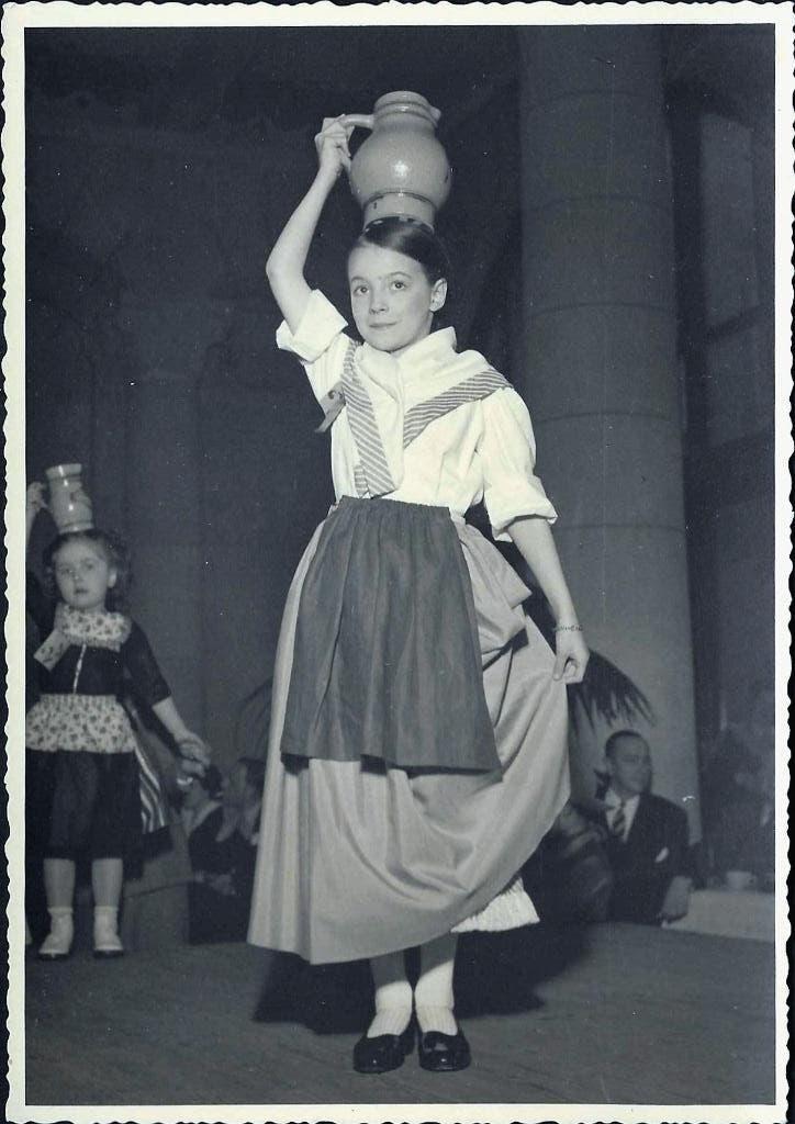 OUDE FOTOKAART * MODE * KIND * MEISJE * KLEDERDRACHT, Verzenden, Foto, Klederdracht, Zo goed als nieuw