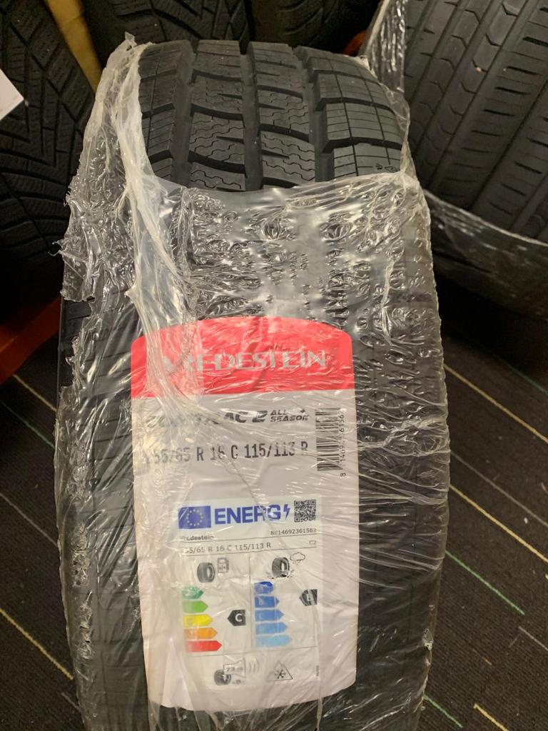 Vredestein All Season band 235/65 R16 C 115/113R, Auto-onderdelen, Banden en Velgen, Ophalen, Bestelwagen, 16 inch, Nieuw