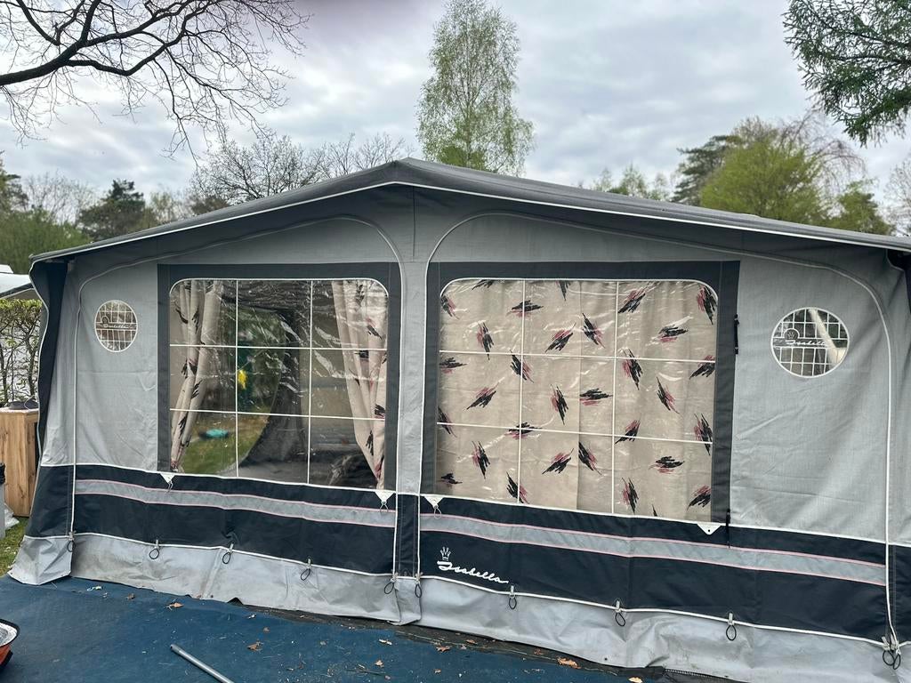 Isabella Ambassadoor G 16/900 maat10 diep 250, Ophalen, Zo goed als nieuw