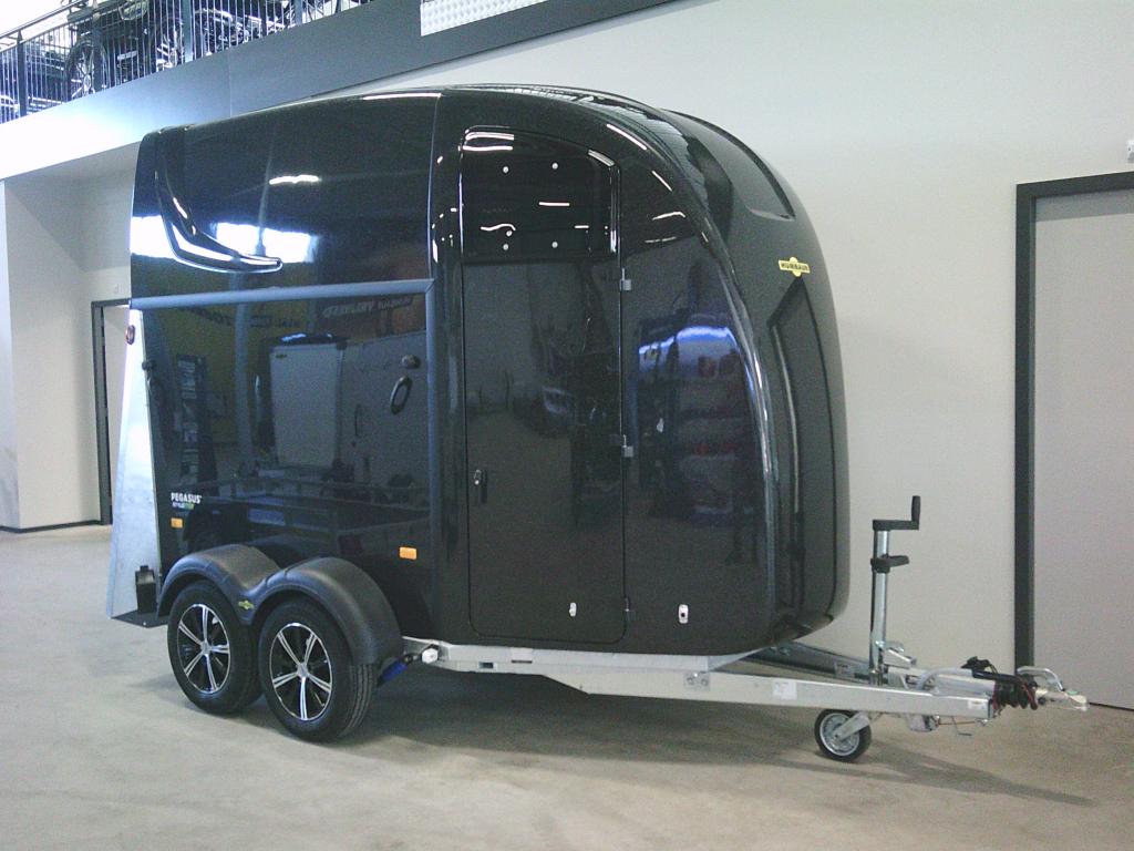 Nieuwe Humbaur Pegasus Style polyester 2 paards, Niet ingevuld, 2-paards trailer, Polyester, Ophalen