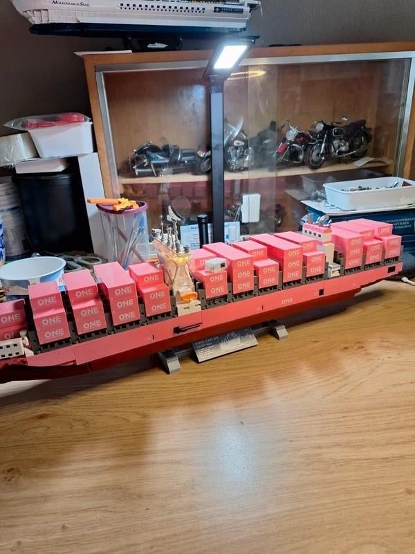container schip One, Zo goed als nieuw, Ophalen, Overige merken, Groter dan 1:32