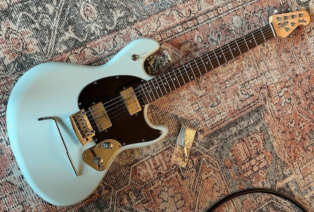 Sterling by Music Man StingRay SR50 Daphne Blue, Muziek en Instrumenten, Ophalen of Verzenden, Zo goed als nieuw, Solid body, Overige merken