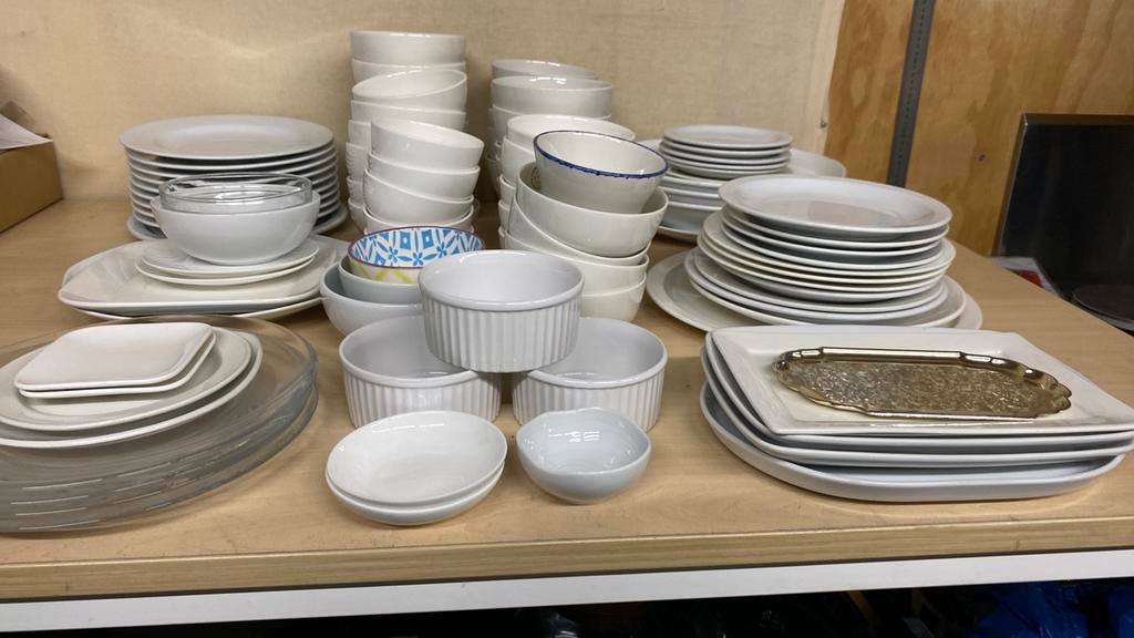 Borden en schalen horeca restanten, Ophalen, Gebruikt