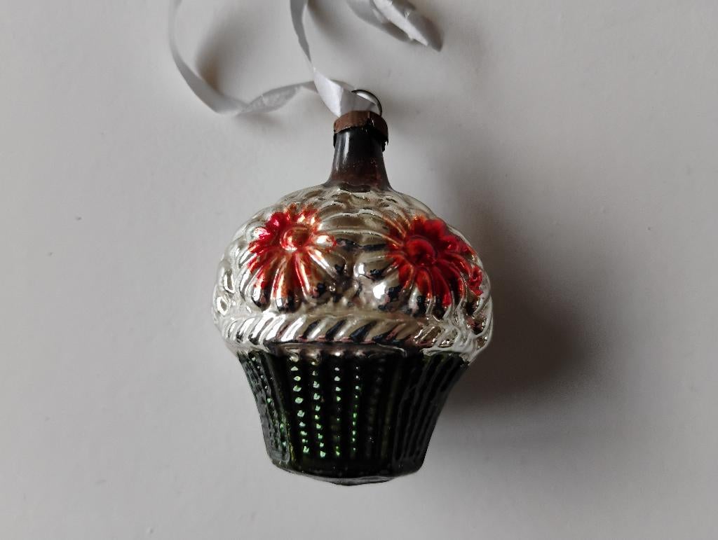 Antieke kerstballen bloemenmandje, Diversen, Kerst, Ophalen of Verzenden, Gebruikt