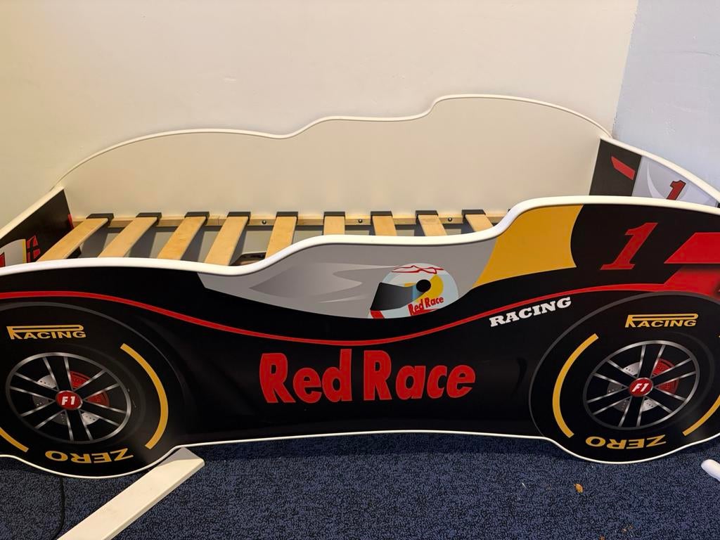Te koop peuter race bed, Kinderen en Baby's, Kinderkamer | Bedden, Ophalen, 70 tot 85 cm, 140 tot 160 cm, Zo goed als nieuw