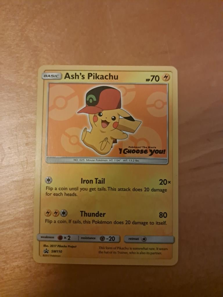 Ash pikachu, Ophalen of Verzenden, Zo goed als nieuw, Losse kaart, Foil