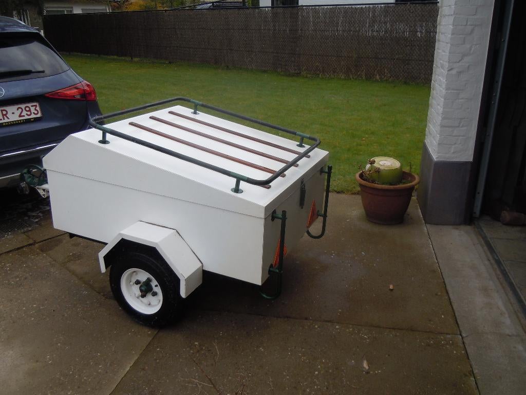 vakantieaanhangwagentje  oldtimer, Ophalen, Gebruikt