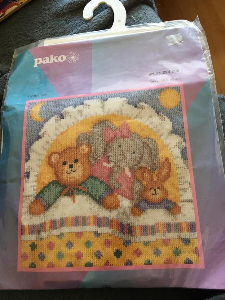 Pako Borduurset Nieuw., Hobby en Vrije tijd, Borduren en Borduurmachines, Nieuw, Borduurpakket, Handborduren