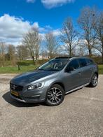 Volvo V60 Cross Country D4 Summum |2016| Pano-dak | trekhaak, Auto's, 1800 kg, Diesel, Particulier, 22 km/l