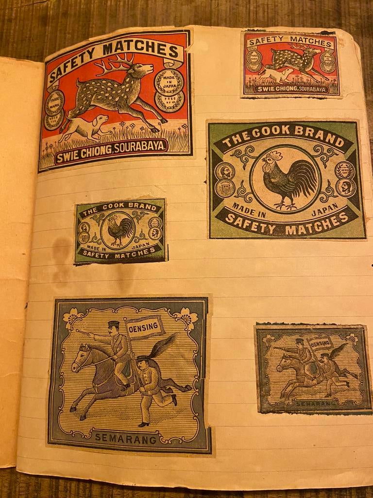 2 schriften oude lucifer etiketten vintage Safety Matches, Ophalen, Gebruikt, Sigarenbandjes