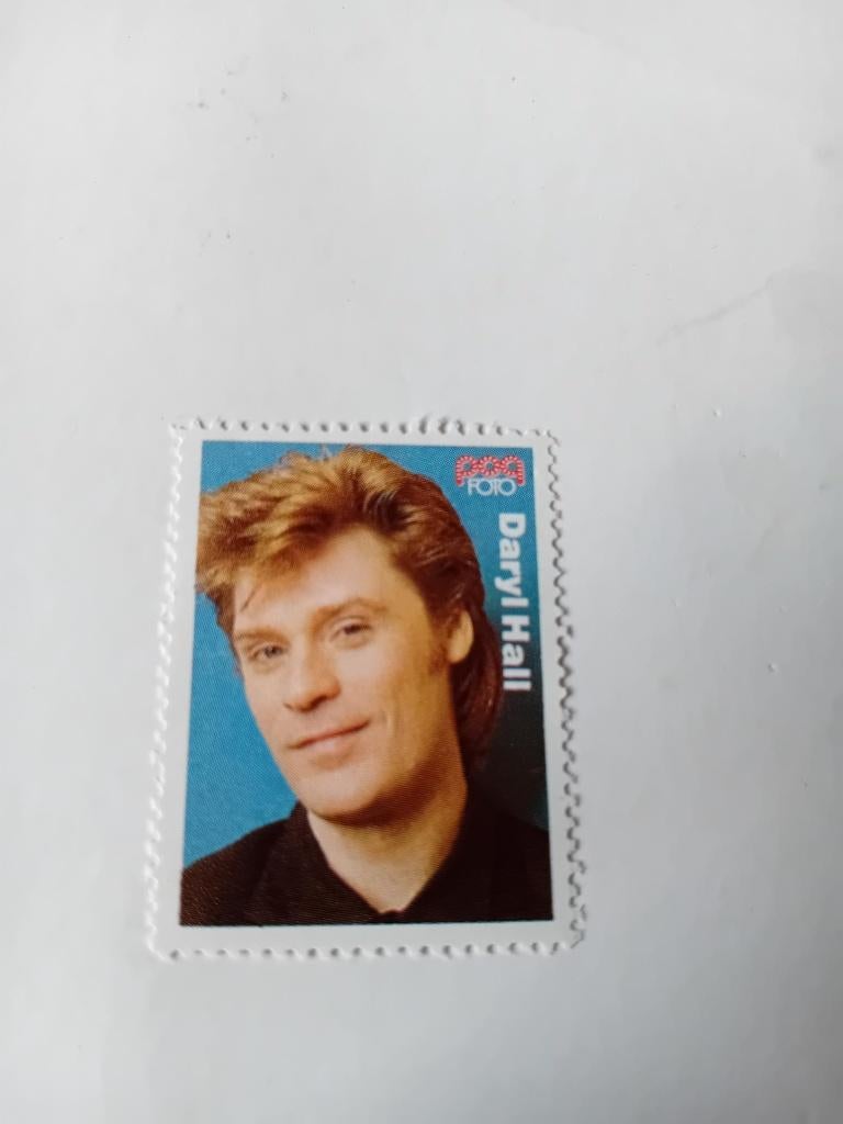 Daryl Hall sluitzegel Pop foto 4x3cm, Verzamelen, Ophalen of Verzenden, Zo goed als nieuw, Foto of Kaart