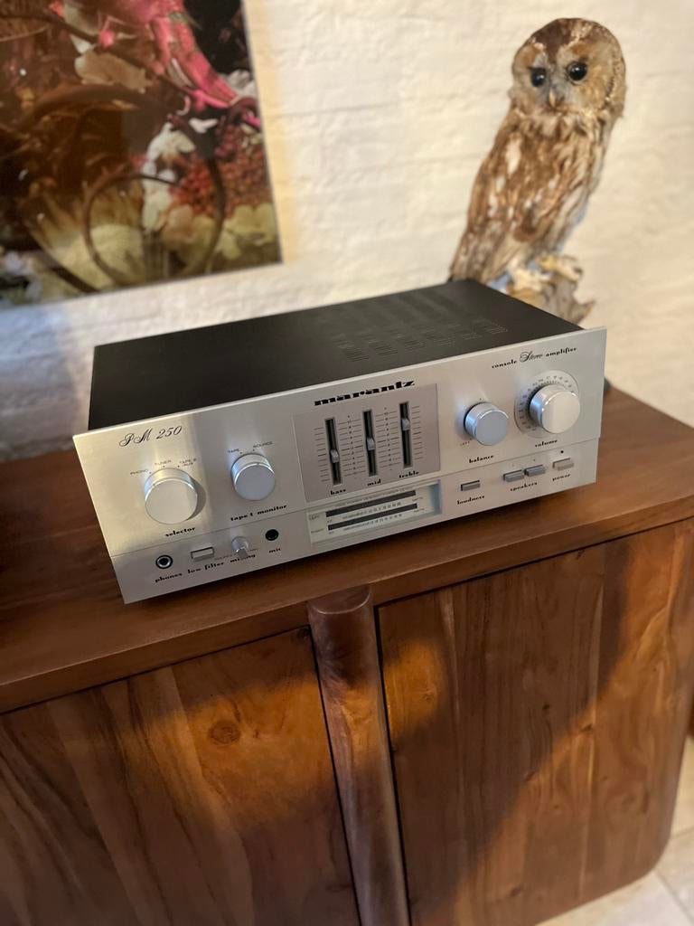 Marantz PM 250 versterker vintage zeer mooi, Audio, Tv en Foto, Versterkers en Receivers, Ophalen of Verzenden, Gebruikt, Marantz