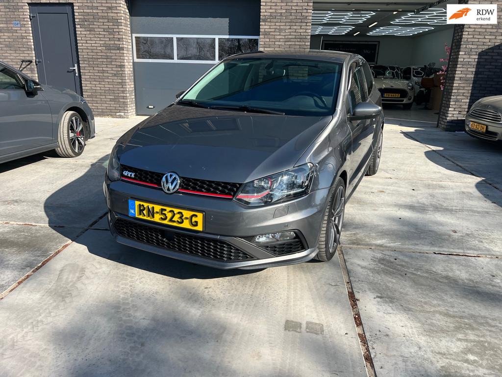 Volkswagen Polo 1.2 TSI Highline Automaat-Nieuwe APK, Auto's, Euro 6, 4 cilinders, Navigatiesysteem, 1039 kg