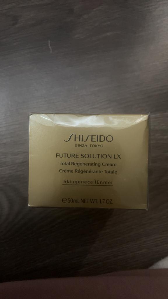 Shiseido Future Solution LX Total Regenerating Cream, Ophalen of Verzenden, Zo goed als nieuw, Gehele gezicht