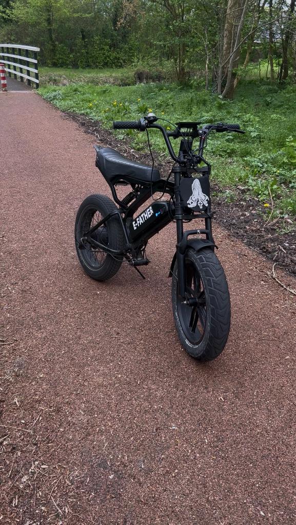 Ouxi V20 Custom 1.0, Zo goed als nieuw, 55 tot 59 cm, 30 tot 50 km per accu, Ophalen