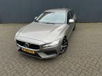Volvo V60 2.0 B3 Momentum | Trekhaak | Navigatie (bj 2022), Auto's, 12 maanden, Stof, Euro 6, 4 cilinders