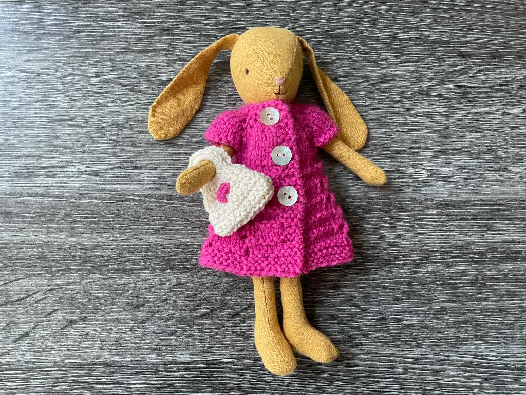 Handgebreid jasje met gehaakte tas voor Maileg muis van 20cm, Verzenden, Nieuw, Overige typen