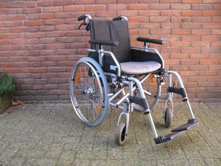 Trendmobil aluminium rolstoel 45cm Met dubbele remmen, Diversen, Rolstoelen, Zo goed als nieuw, Duwrolstoel, Inklapbaar, Ophalen of Verzenden