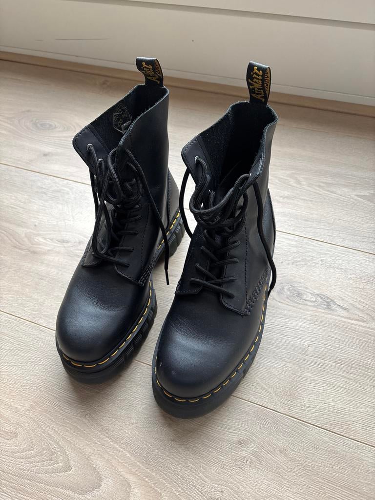 Dr. Martens zwarte leren laarzen maat 39, Ophalen of Verzenden, Zo goed als nieuw, Zwart, Lage of Enkellaarzen