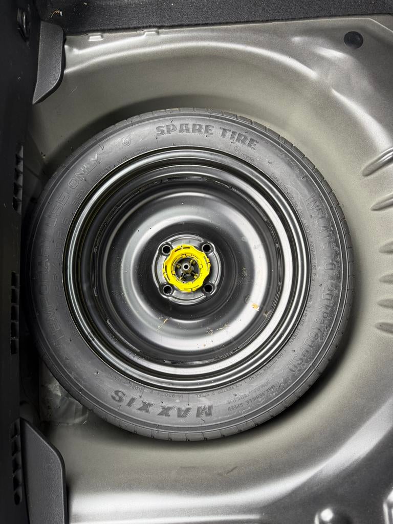 *Reservewiel* Nieuw Peugeot Reservewiel 15 inch, Auto-onderdelen, Ophalen, Nieuw, Peugeot