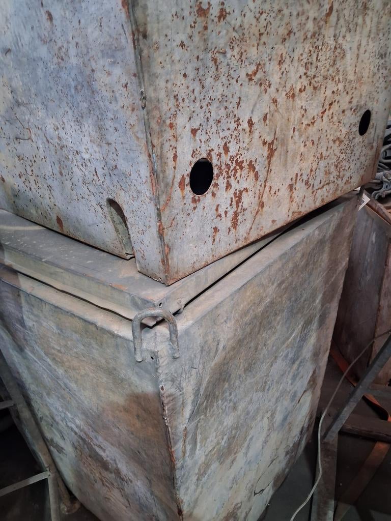 Bouwwaterput, Ophalen, IJzer