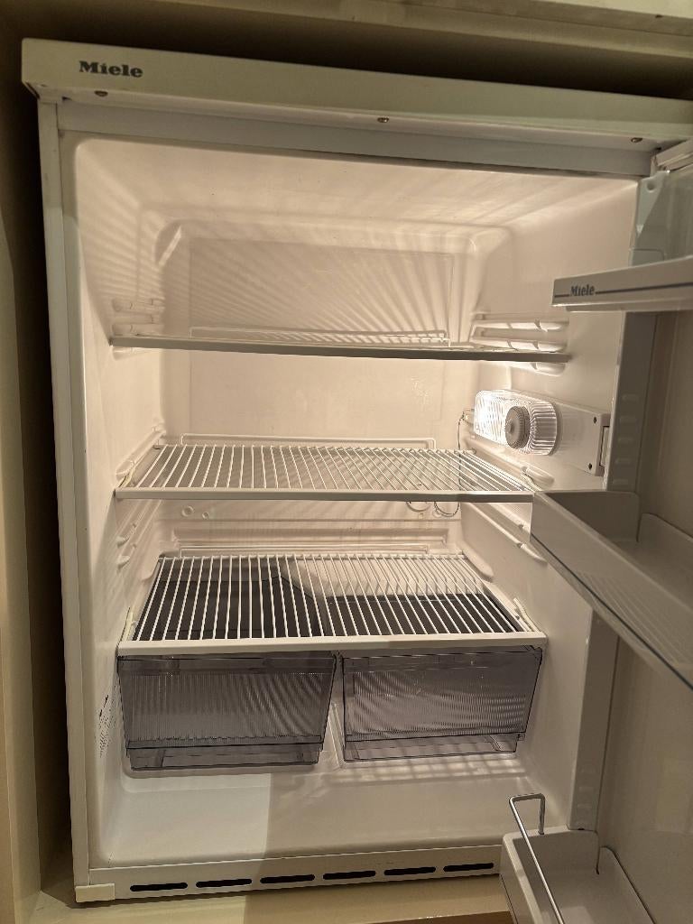 Miele Koelkast - werkt perfect! MOET WEG WEGENS VERBOUWING, Witgoed en Apparatuur, Koelkasten en IJskasten, 100 tot 150 liter