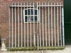 Dubbele deur poort B&G 2.60m breed 2.40 hoog gegalvaniseerd, Ophalen, Met poort, Gebruikt, Spijlenhekwerk