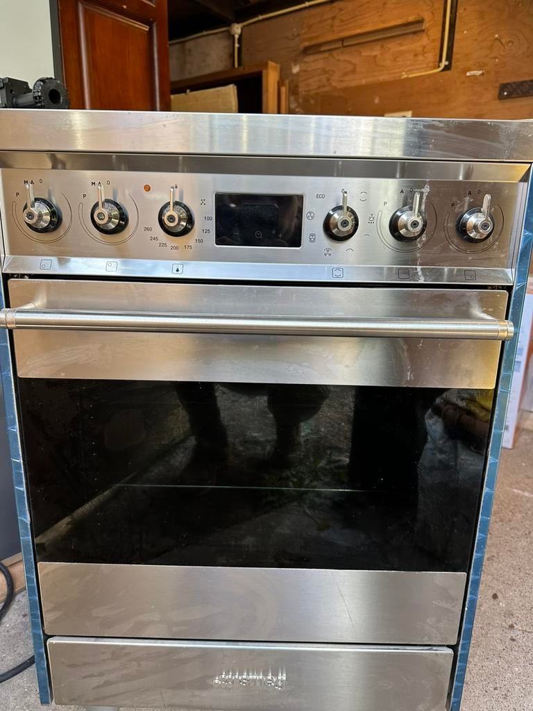 Smeg inductie fornuis, Ophalen, 60 cm of meer, 4 kookzones, Zo goed als nieuw