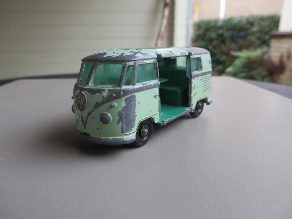 Matchbox Volkswagen Caravette T1 Camper, Ophalen of Verzenden, Gebruikt, Auto