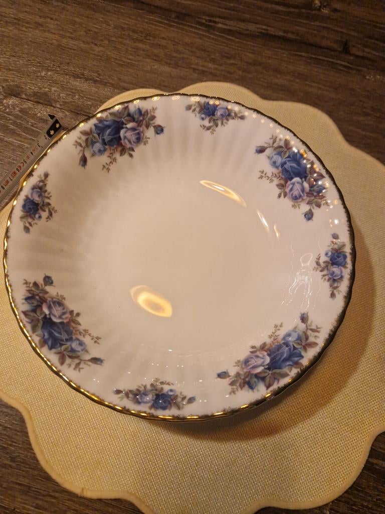 Royal albert, Ophalen of Verzenden