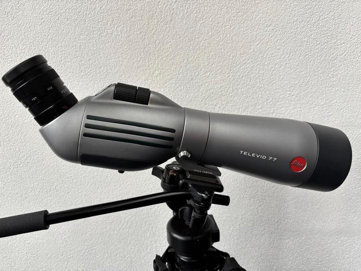 Leica Televid 77 Spotting Scope met 20-60x Zoom Oculair, Audio, Tv en Foto, Optische apparatuur | Telescopen, Gebruikt, Lenzentelescoop (refractor)
