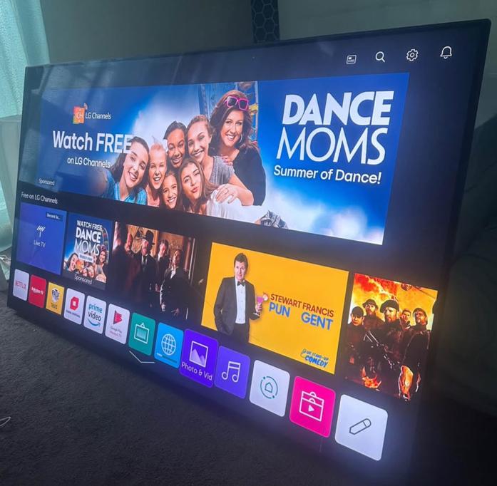 LG tv 75 inches groot tv met alles bijne nieuw weing gbruikt, 50 Hz, Ophalen of Verzenden, Zo goed als nieuw, 100 cm of meer