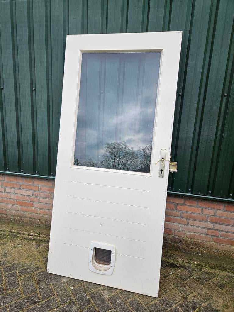Hardhouten merbau buitendeur, hang en sluitwerk, kattenluik, Doe-het-zelf en Verbouw, Deuren en Horren, Ophalen, 80 tot 100 cm