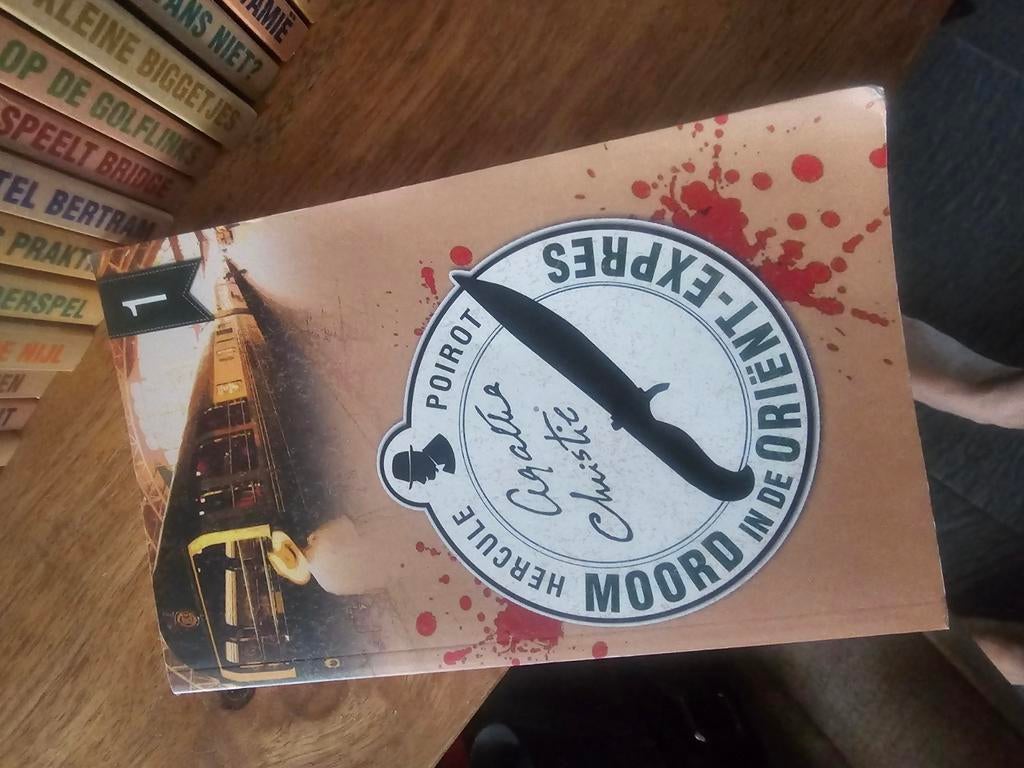 Serie boeken, Boeken, Detectives, Gelezen, Ophalen of Verzenden