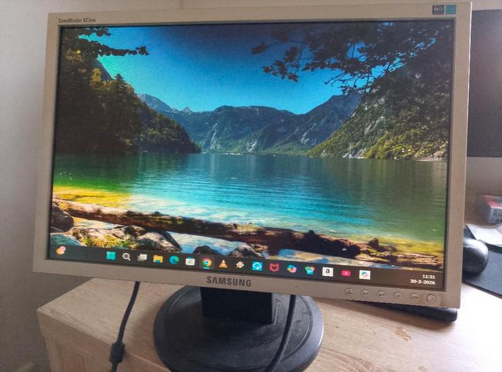 Samsung SyncMaster 923NW, Computers en Software, Monitoren, Gebruikt, 60 Hz of minder, VGA, Ingebouwde speakers, Kantelbaar, TN