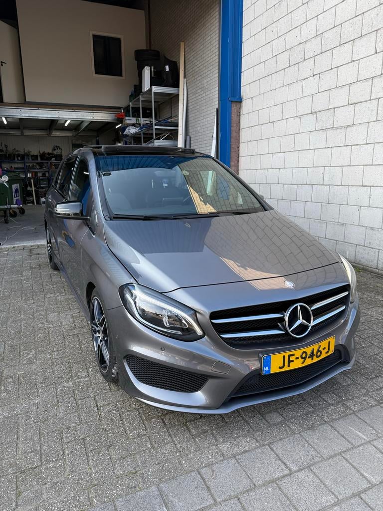 Mercedes-Benz B-Klasse 1.6 B180 5DRS BE Dct7 2016 Grijs, Auto's, 1325 kg, Zwart, 4 cilinders, 122 pk