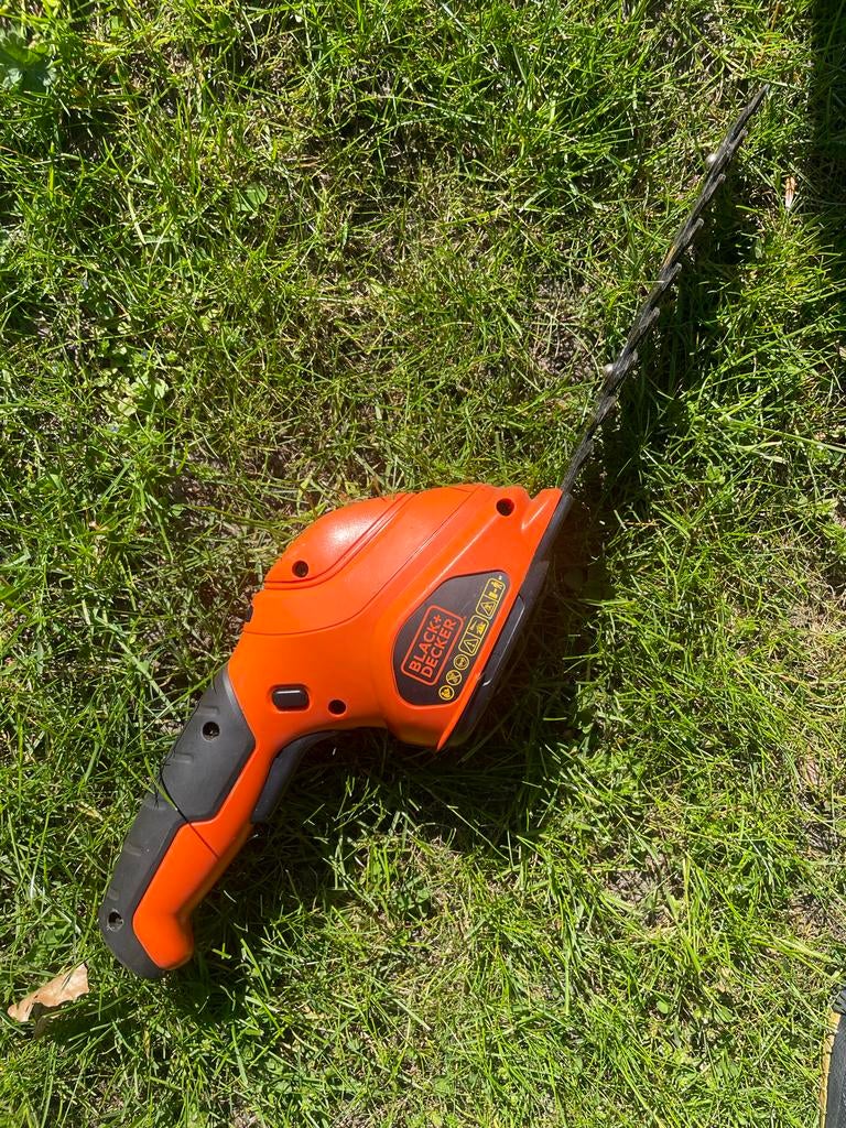 Black+Decker Heggenschaar 3.6V - Compact en Draadloos, Ophalen of Verzenden, Gebruikt, Accu