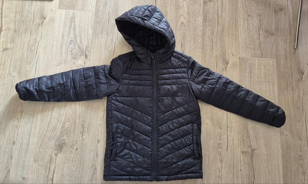 Zwarte tussenjas van Jack & Jones maat 152, Kinderen en Baby's, Kinderkleding | Maat 152, Gebruikt, Jongen of Meisje, Ophalen of Verzenden