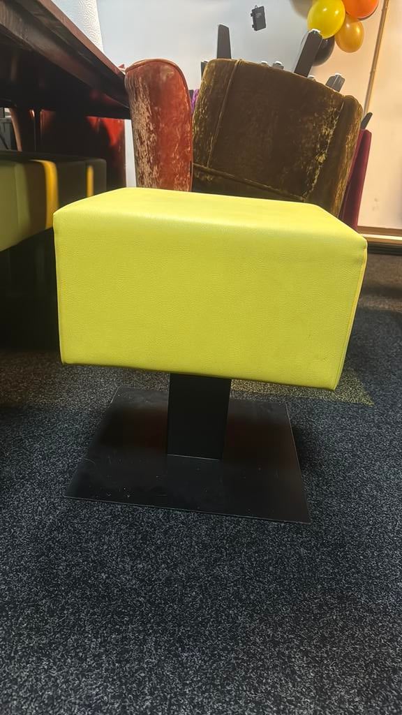 €650,- Vaste prijs! 8 barkrukken(Protruss)  en 16 krukjes, Huis en Inrichting, Barkrukken, Ophalen, 5 krukken of meer, 60 tot 90 cm