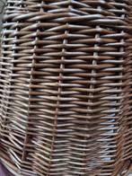 Rotan fietsmand voor hond met bevestiging op bagagedrager, Ophalen of Verzenden, Gebruikt, Fietsmand