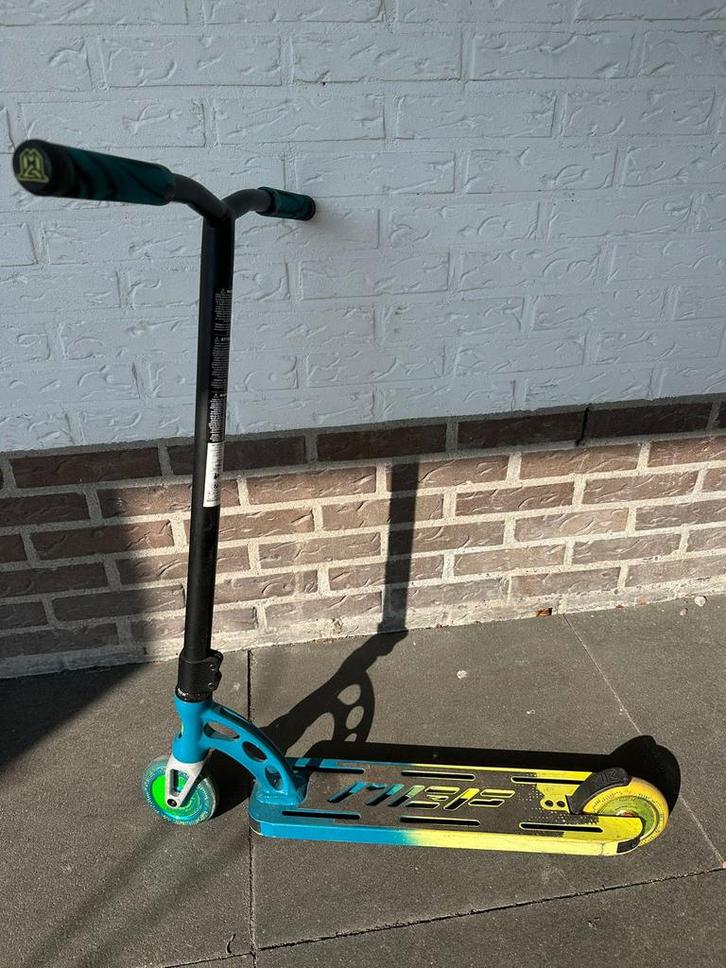 Madd Gear MGP Origin stuntstep – goede staat, Fietsen en Brommers, Steps, Gebruikt, Gewone step, Ophalen of Verzenden