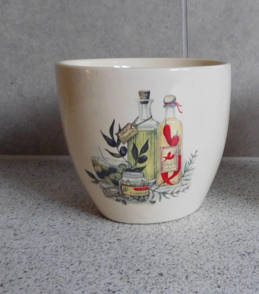 Thee Kom Olio Toscana JET by ter Steege, Ophalen of Verzenden, Zo goed als nieuw, Kom(men), Overige stijlen