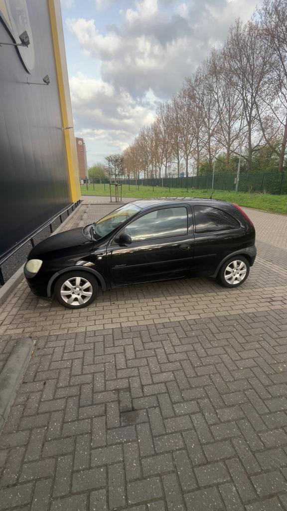 Opel Corsa 1.2 16V 3D 2000 Zwart, Auto's, Opel, Voorwielaandrijving, 450 kg, 74 pk, Zwart
