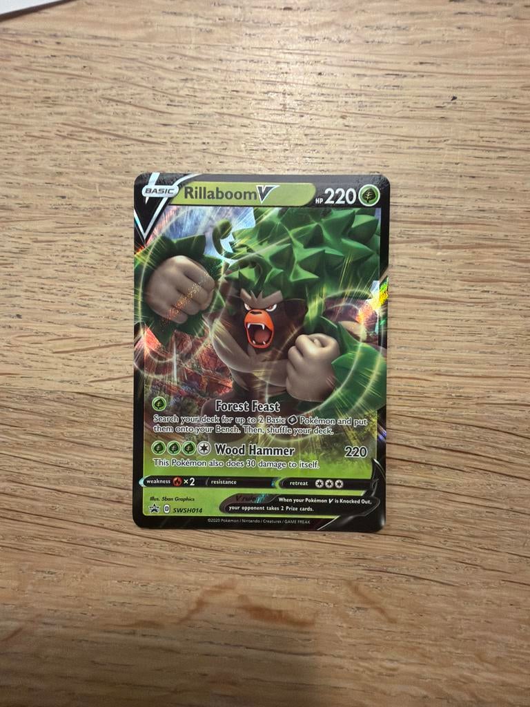Pokémon Kaart Rillaboom V SWSH014 - Zo goed als nieuw, Ophalen of Verzenden, Zo goed als nieuw, Losse kaart