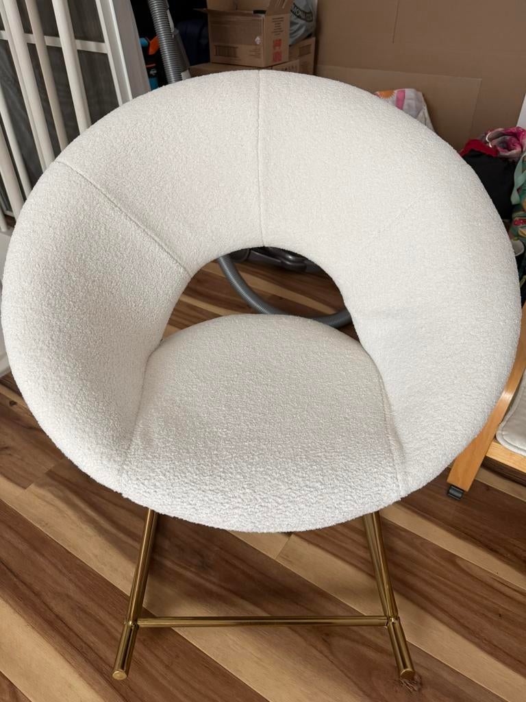 Witte schommelstoel met goud, Huis en Inrichting, Fauteuils, Ophalen of Verzenden, Zo goed als nieuw