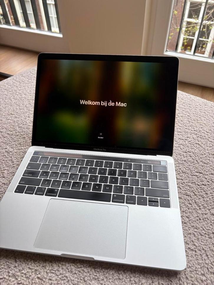 MacBook Pro, Computers en Software, Apple Macbooks, Zo goed als nieuw, MacBook Pro, 13 inch, 2 tot 3 Ghz, 256 GB, 8 GB, Qwerty