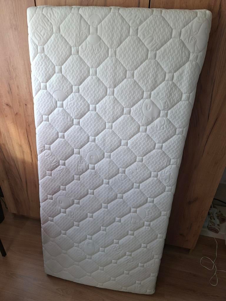 Junior matras 70x150 cm, Huis en Inrichting, Slaapkamer | Matrassen en Bedbodems, Ophalen, Eenpersoons, 190 cm of minder, 70 cm of minder