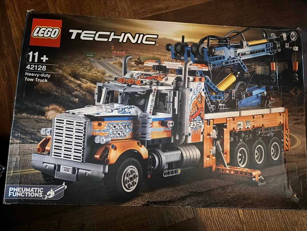 LEGO TECHNIC 42128 Heavy-duty Tow Truck, Ophalen of Verzenden, Zo goed als nieuw